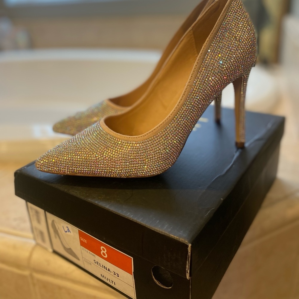 Sparkle heels size 8